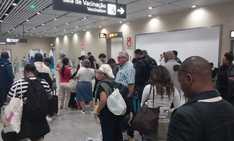 Avarias constantes embaraçam passageiros em Luanda