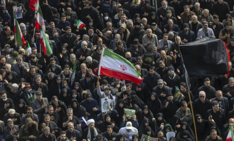 Série de fortes explosões em Teerão após anúncio de nova ofensiva