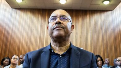 TAP bloqueia deportação de Manuel Chang