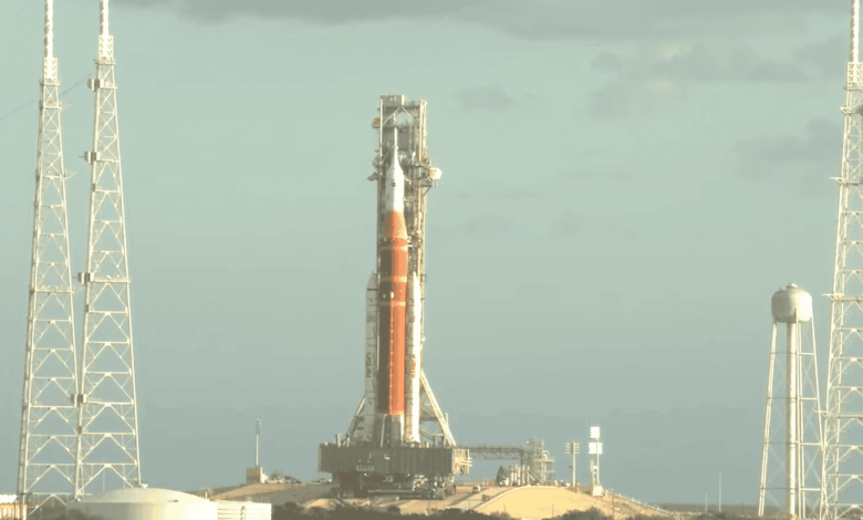 Volta à Lua: foguete da Artemis 2 retorna à plataforma de lançamento