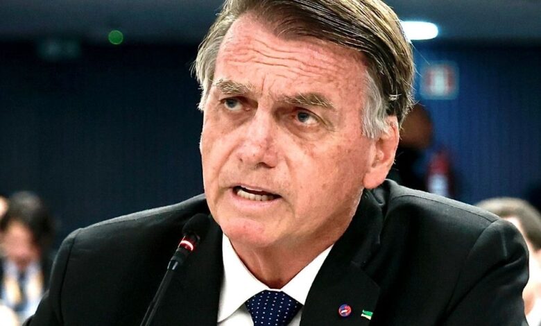 Bolsonaro aguarda por prisão domiciliária