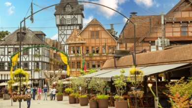 Vila Capivari em Campos do Jordão com casas em estilo europeu