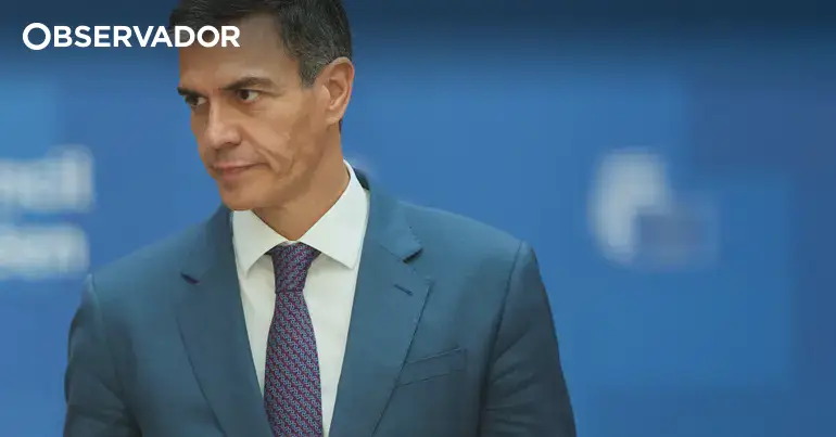 900 mil pedem regularização em Espanha