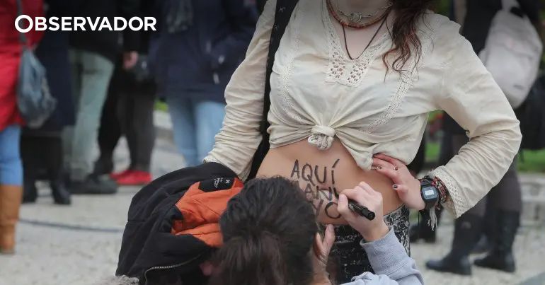 Aborto: manifesto exige mudanças na lei 20 anos depois