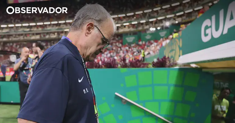 Bielsa, o "tóxico", assume responsabilidade pela eliminação
