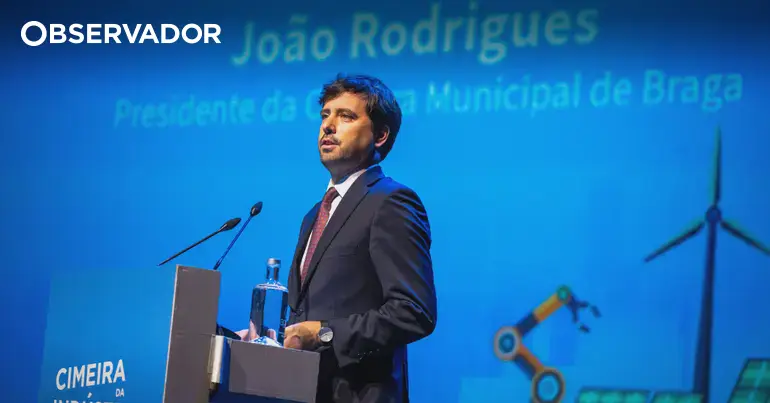 Câmara de Braga quer acabar com trotinetes partilhadas