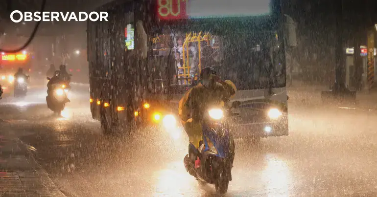Chuvas torrenciais fazem dois mortos em Taiwan