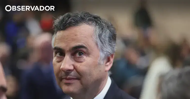 Exames. Ministro anuncia auditoria "para melhorar processo"