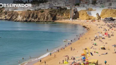 Homem morre em praia de Albufeira após indisposição