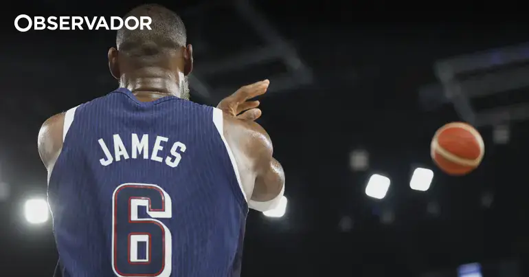 LeBron James deixa os Lakers, mas continua a carreira