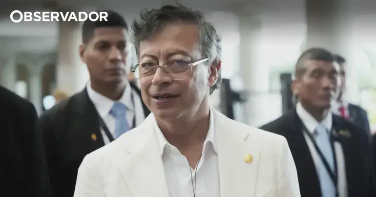 Líder da Colômbia diz-se pronto para iniciar a transição