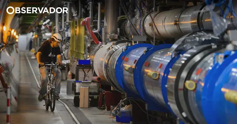 Maior acelerador do mundo parado até 2030