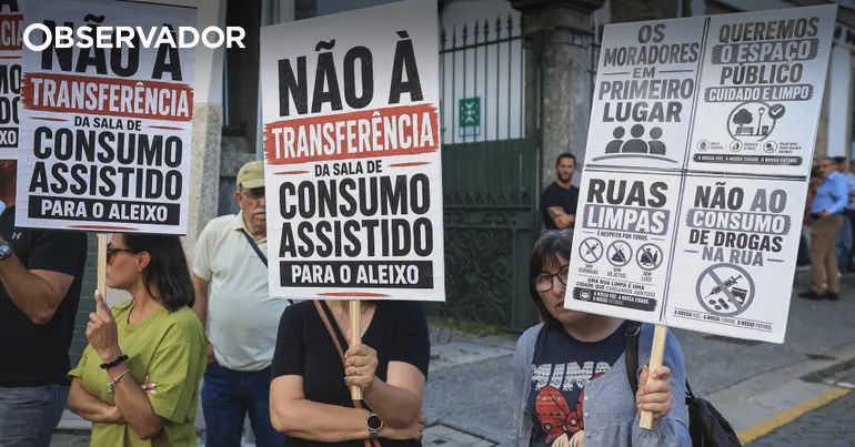 Moradores em manifestação contra sala de consumo no Aleixo