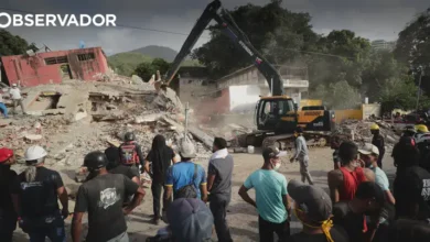Pai e filho encontrados vivos quatro dias depois dos sismos