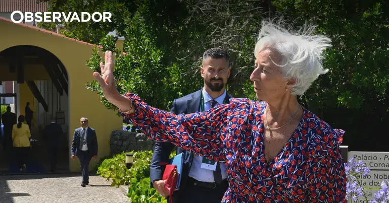 Sintra. Lagarde aponta que juros não irão subir bruscamente