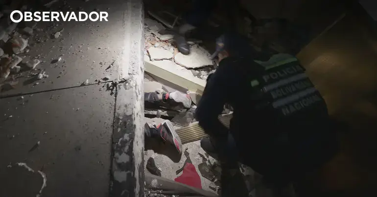 Sismos. Resgate permite retirar bebé dos escombros