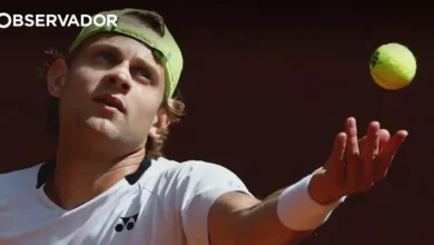 Zizou Bergs vence torneio de ténis de Eastbourne