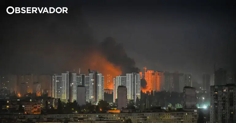 Ataque russo a Kiev faz pelo menos cinco mortos