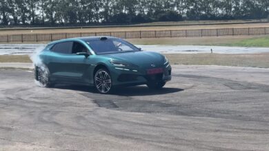 BYD cria carro que faz drift sozinho; motorista só desenha o percurso