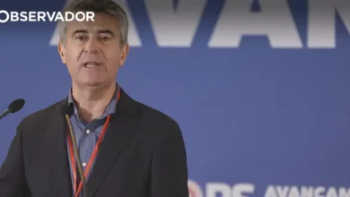 Carneiro começa ronda por congressos federativos do PS