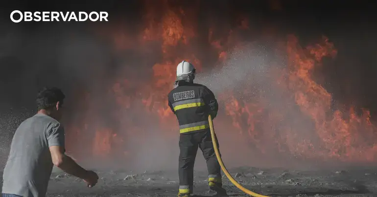 EN611 reaberta após incêndio em Alfândega da Fé