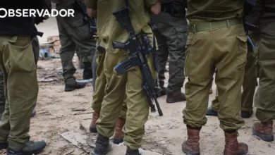 Gaza: Israel investiga foto viral de detido humilhado