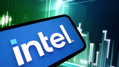 Intel supera expectativas e tem maior crescimento de receita em quase 15 anos
