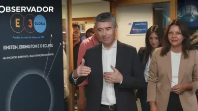 José Luís Carneiro critica ausência de Montenegro