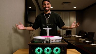 Lucas Paquetá recebe PC de cerca de R$40 mil inspirado no Maracanã