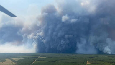 Na França, este incêndio causou uma tempestade de fogo no céu