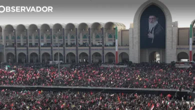 No funeral de Khamenei, iranianos apelam à vingança