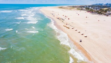 Vista aérea da praia de Atalaia