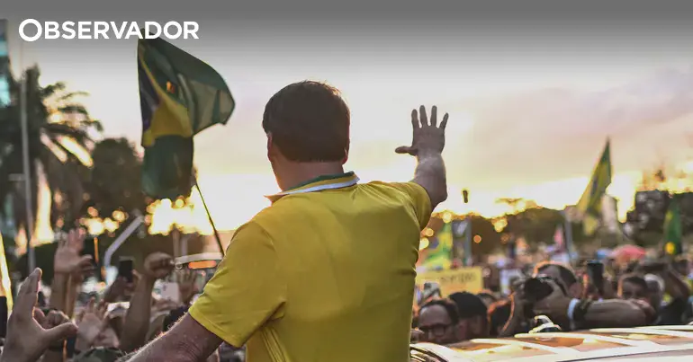 PF investiga financiamento público do filme de Bolsonaro