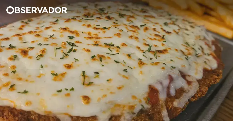 Panado com toppings de pizza. O prato favorito de Messi