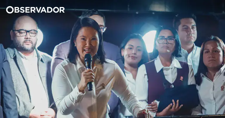 Peru inicia mudança da governação para presidente eleita