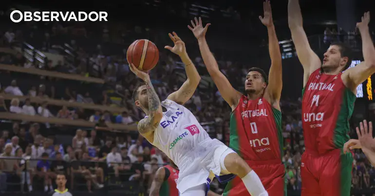Portugal bate Grécia e segue em frente no Mundial
