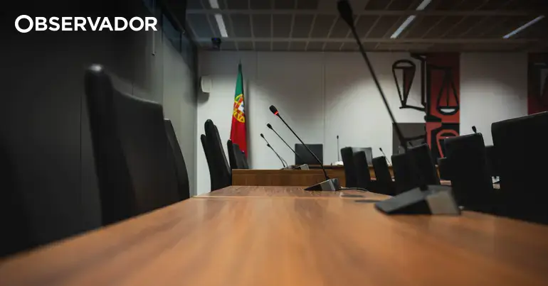 Prisão preventiva para babysitter que abusava de crianças