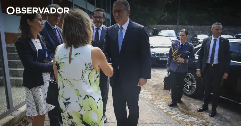 Seguro defende imprensa regional como "pilar da democracia"