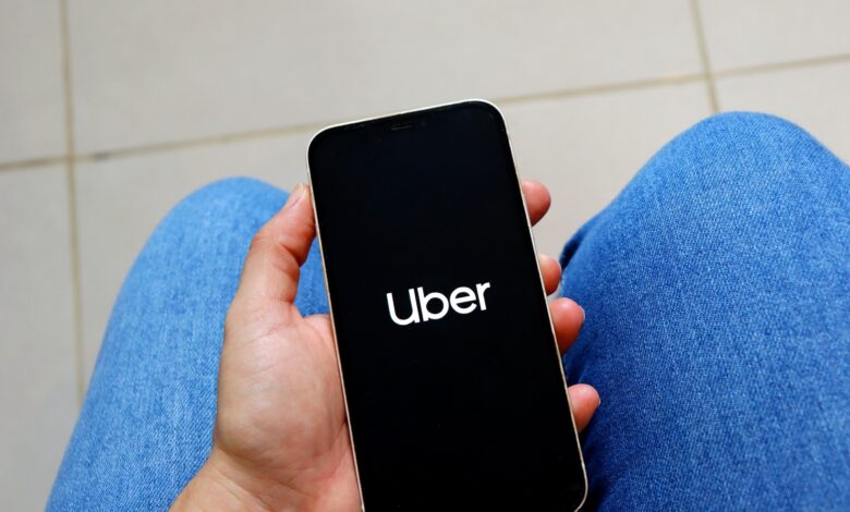Uber demite 10% da equipe de atendimento ao cliente para priorizar IA