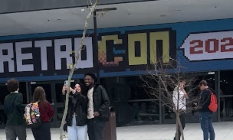 Último dia da Retrocon 2026: veja o que aproveitar antes do encerramento do evento