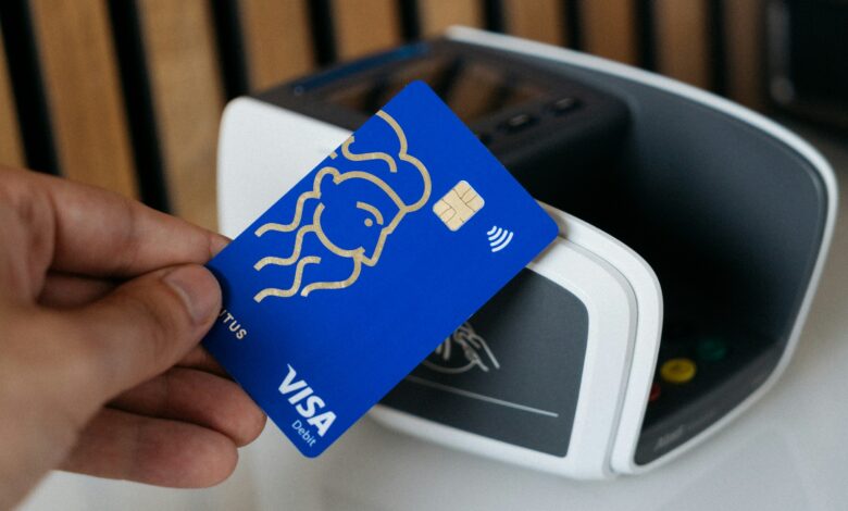 Visa corta 2.600 funcionários em nova reestruturação da empresa