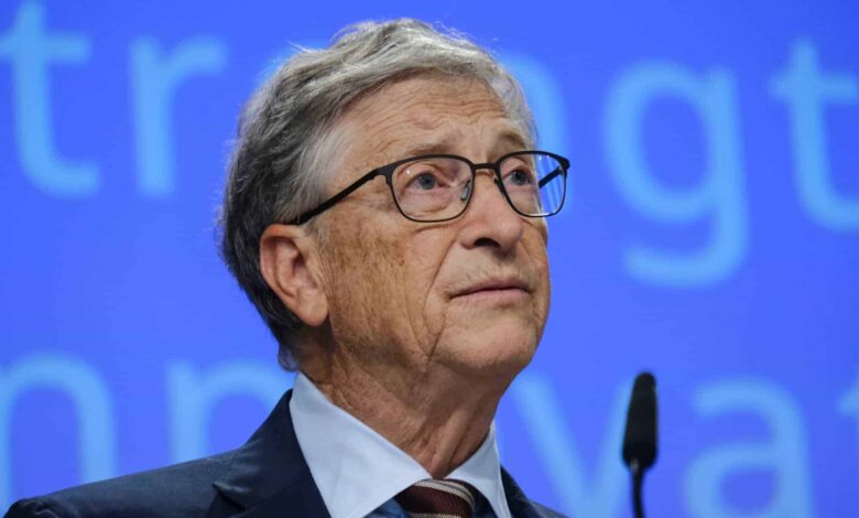 Bill Gates vê a IA como uma corrida sem freio e pede regras