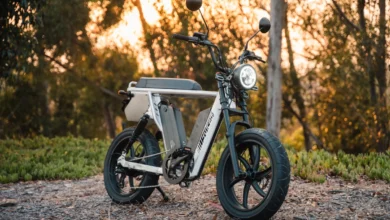 E-bike com cara de minibike chega com alcance de até 200 km