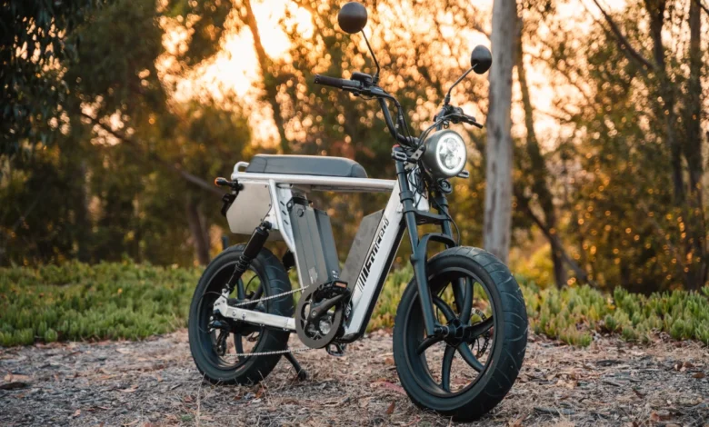 E-bike com cara de minibike chega com alcance de até 200 km