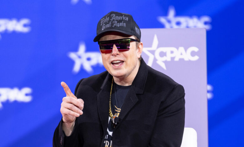 Elon Musk tem fatia de quase 50% da SpaceX, diz documento