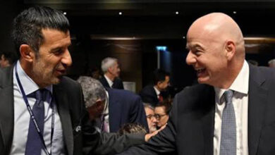 Figo exige demissão de Infantino em texto arrasador