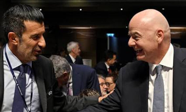 Figo exige demissão de Infantino em texto arrasador