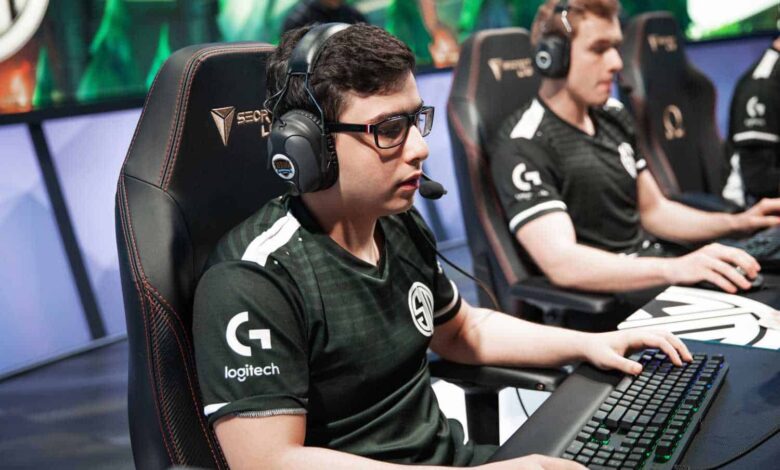 Jogador de eSports é “atleta” ou “funcionário”? O debate por trás das lesões físicas do cenário competitivo