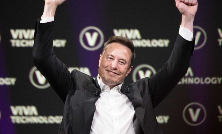 Musk perde uma fortuna maior que muitos países em um mês