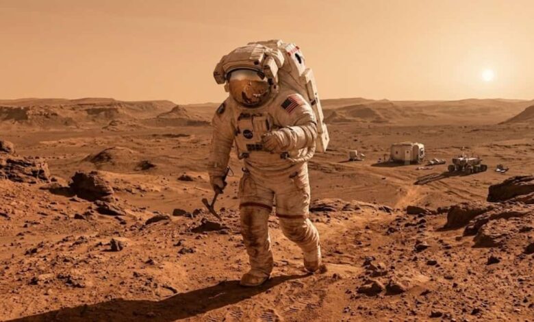 Astronauta com traje espacial em Marte